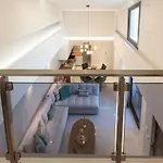 3 Doors *