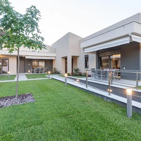 3 Doors * Nea Iraklitsa