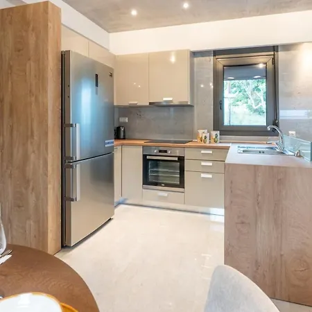 Dom wakacyjny 3 Doors Nea Iraklitsa