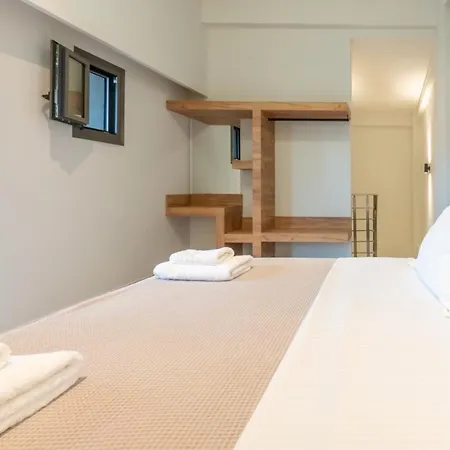 3 Doors * Nea Iraklitsa