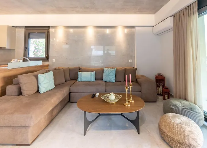 3 Doors * Nea Iraklitsa