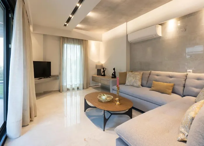 3 Doors Nea Iraklitsa