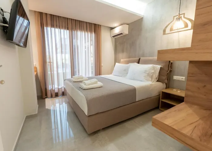 3 Doors * Nea Iraklitsa