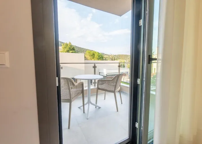 3 Doors Casa de Férias Nea Iraklitsa