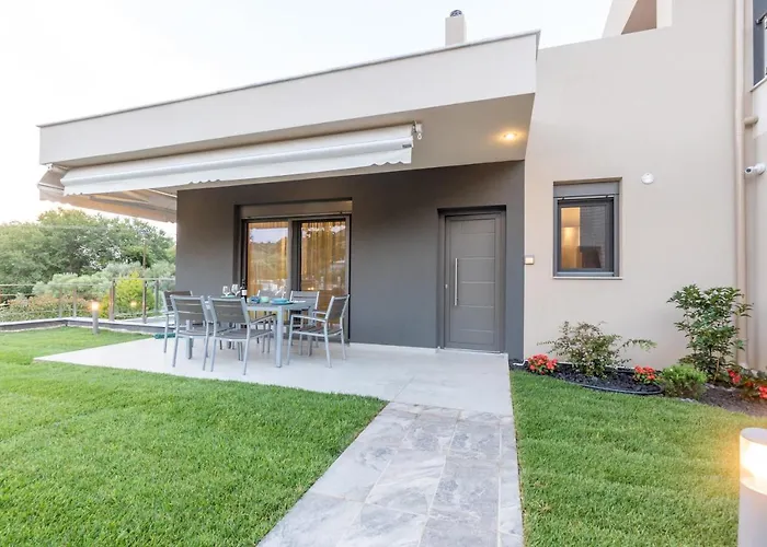 3 Doors Nea Iraklitsa