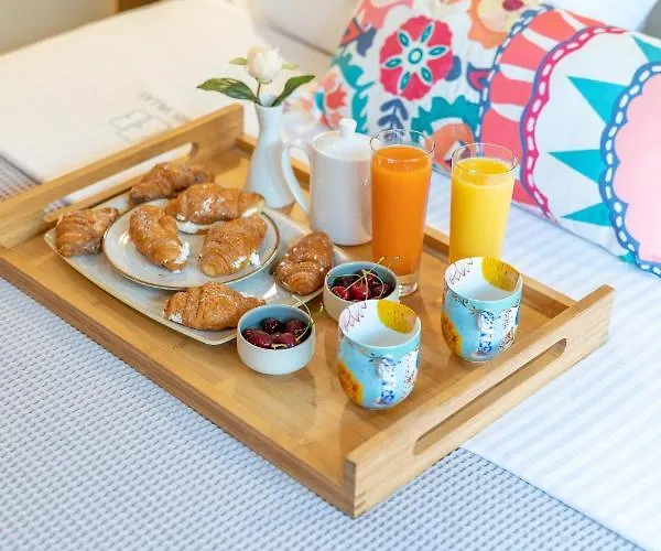 3 Doors * Nea Iraklitsa