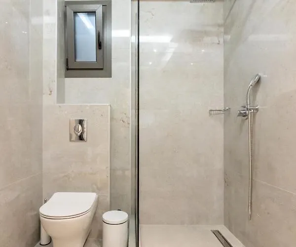 3 Doors Nea Iraklitsa