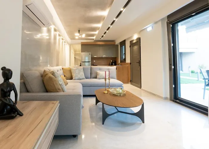 3 Doors Casa de Férias Nea Iraklitsa